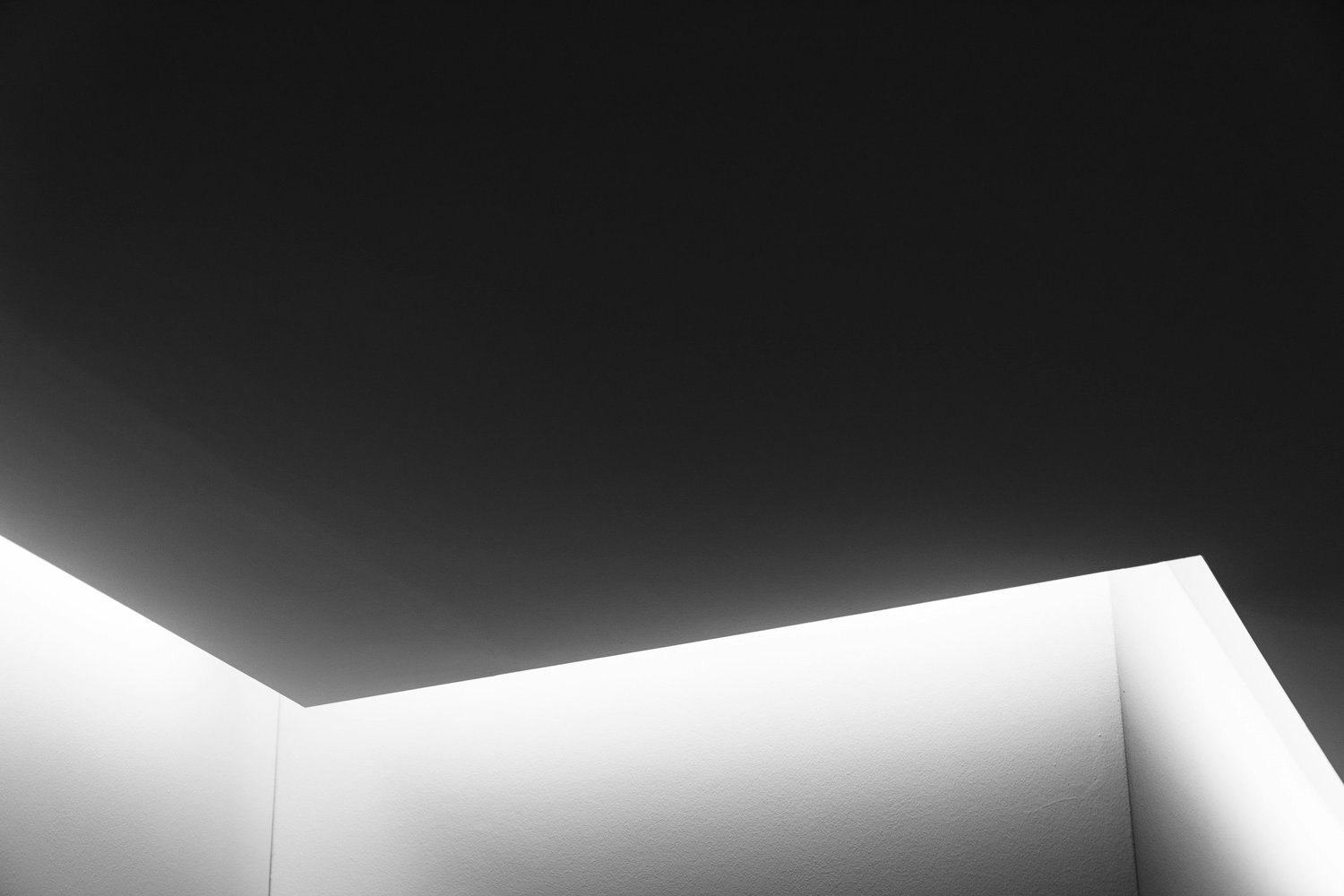 Ceiling Cove LED Lighting by Luxe Electrical Industries