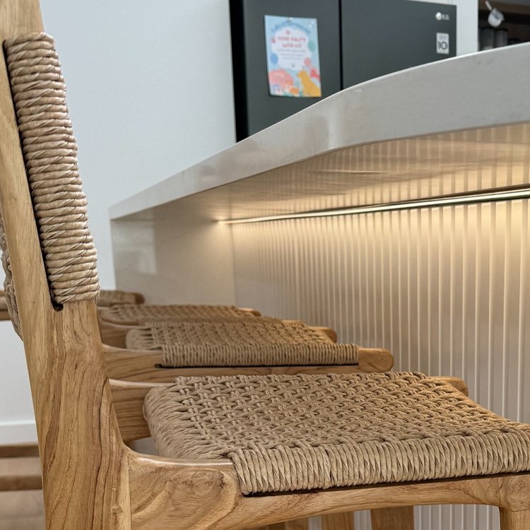 Shadow-free workspace with concealed LED strips