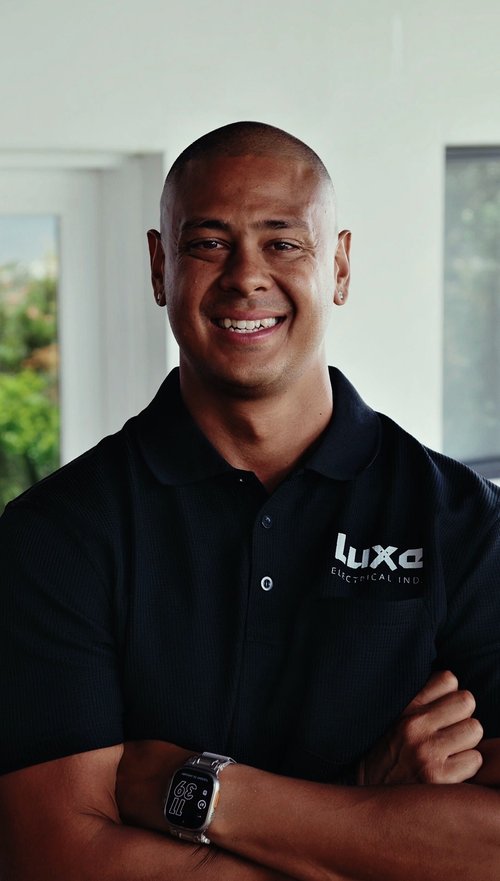 Sara Reyes, Admin & Operations at Luxe Electrical Industries
